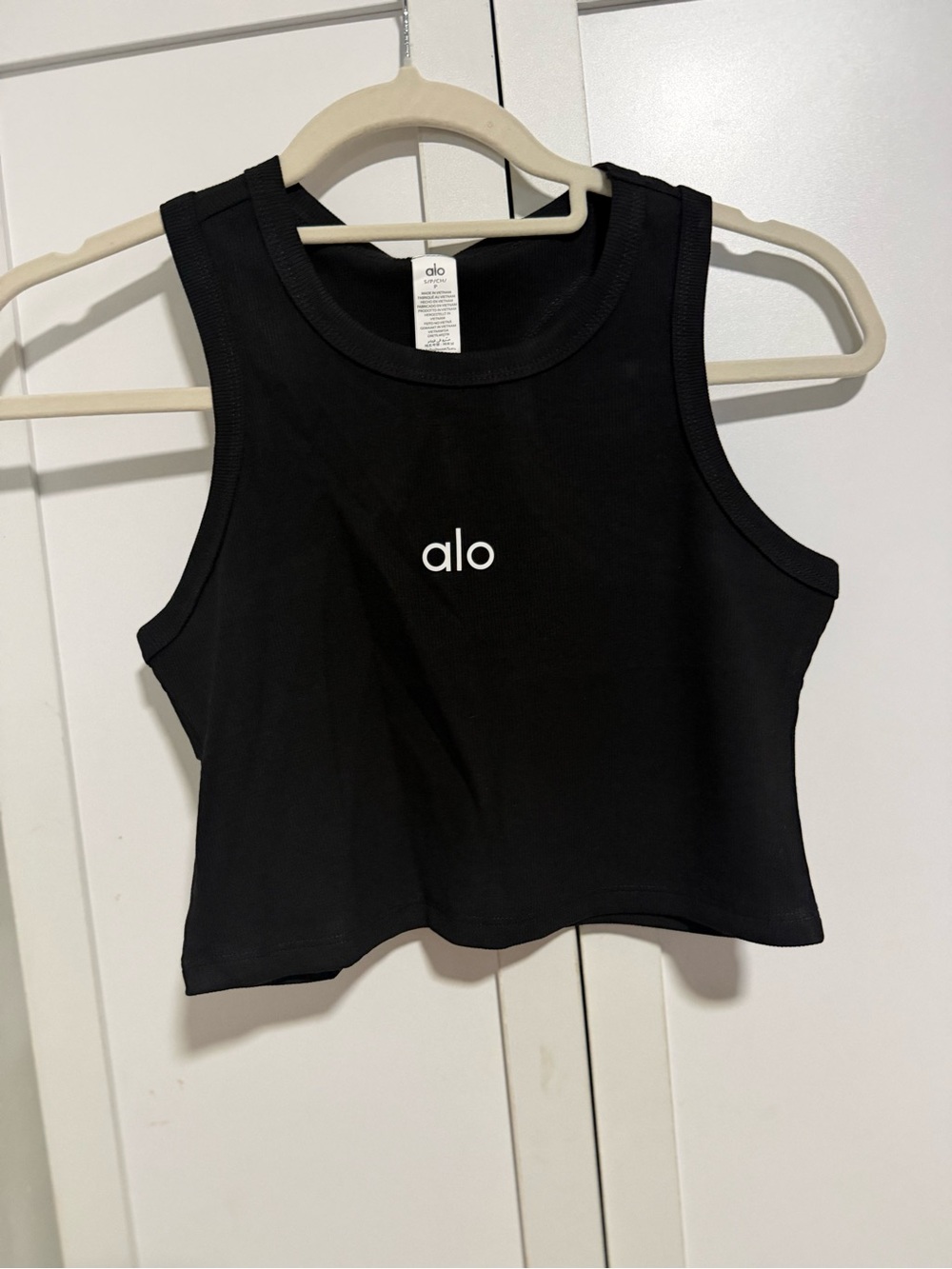 ALO Yoga Black Crop Logo Tank